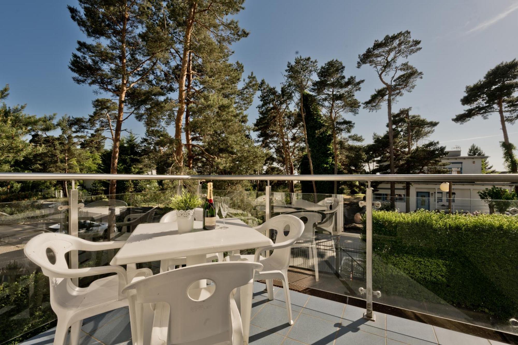 Blueapart Apartamenty Jurata Extérieur photo